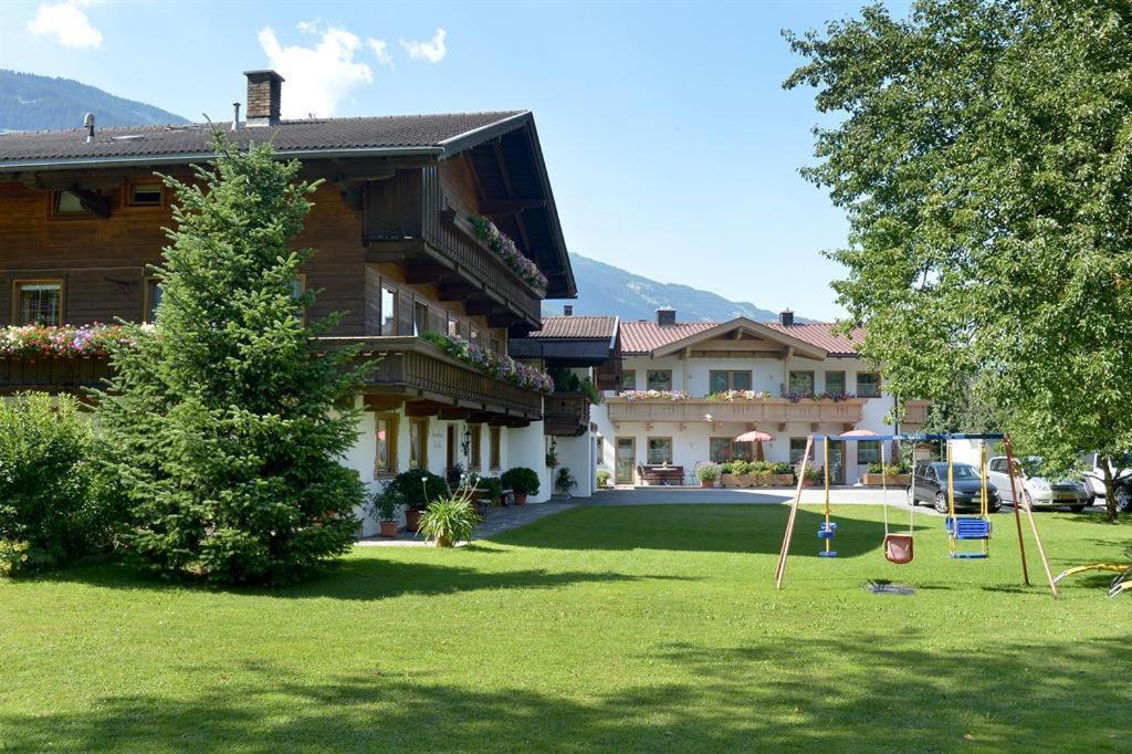 Landhaus Gredler Майрхофен Экстерьер фото